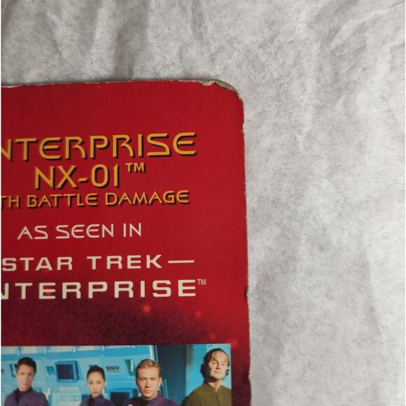 Johnny Lightning Legends of Star Trek Enterprise NX-01 Battle Damage 2005 New - Picture 7 of 7